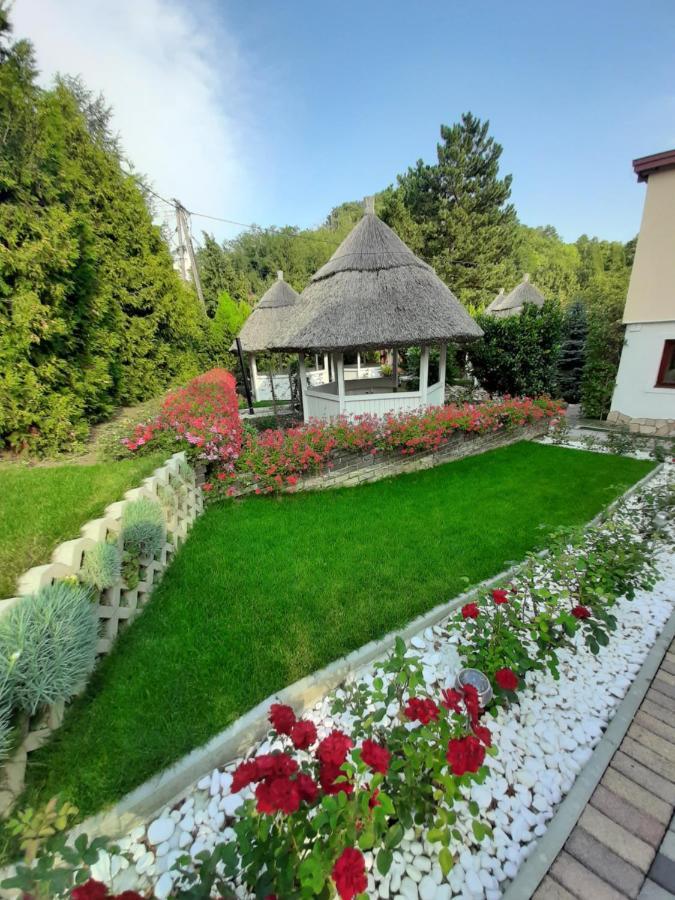 Rozsakert Vendeghaz Bed & Breakfast Szigliget Exterior foto