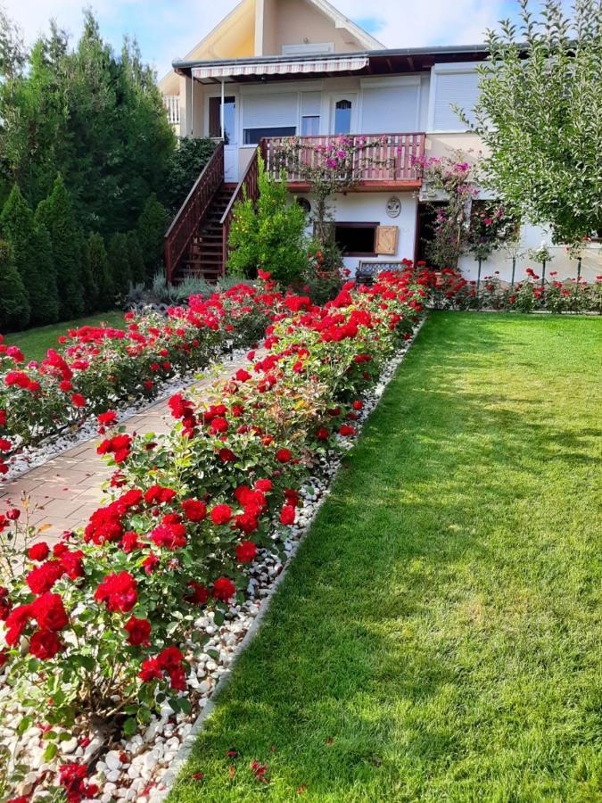 Rozsakert Vendeghaz Bed & Breakfast Szigliget Exterior foto