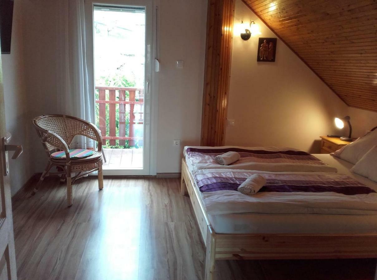 Rozsakert Vendeghaz Bed & Breakfast Szigliget Exterior foto